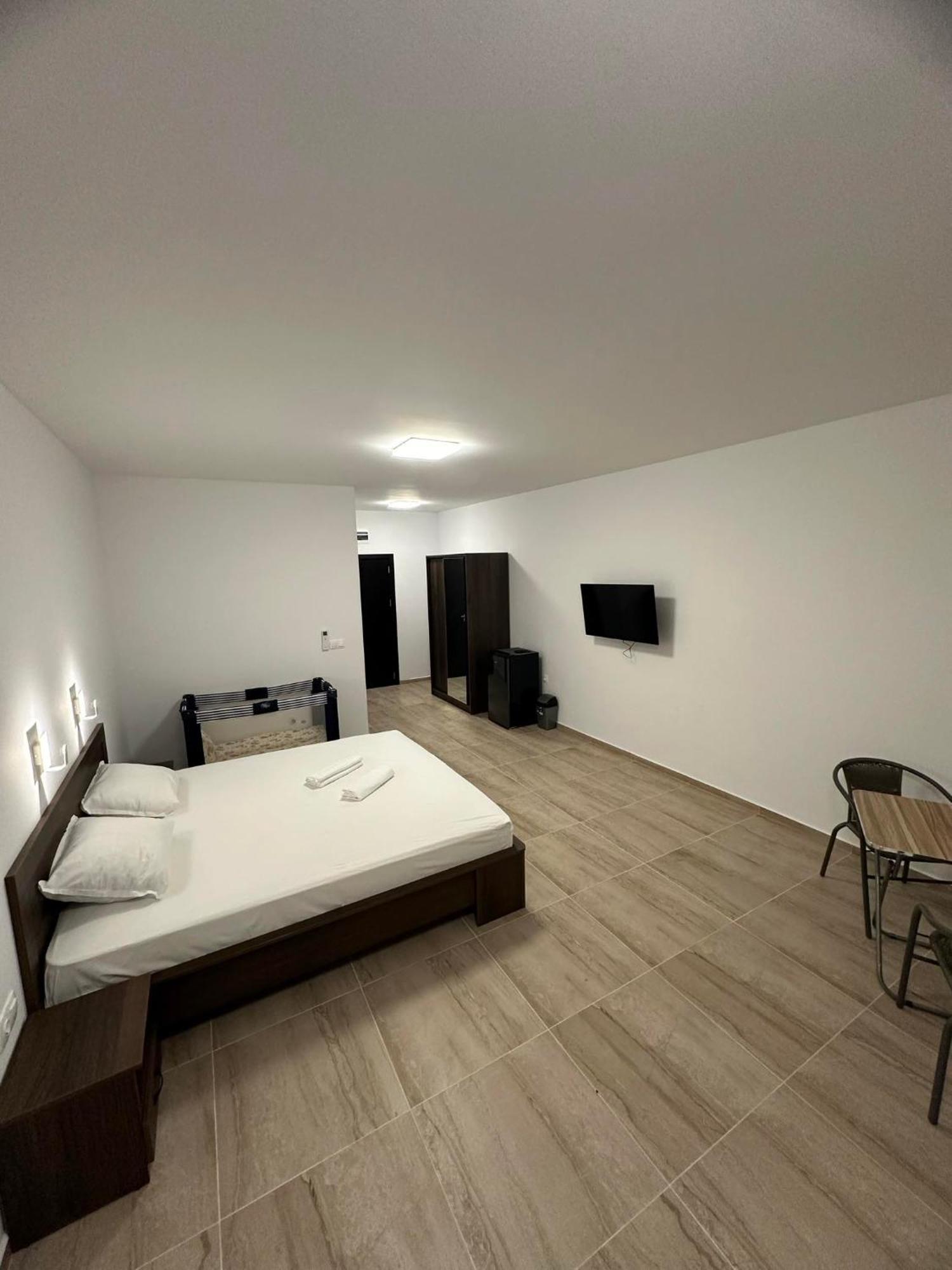 St George Apartcomplex シュコルピロフツ エクステリア 写真