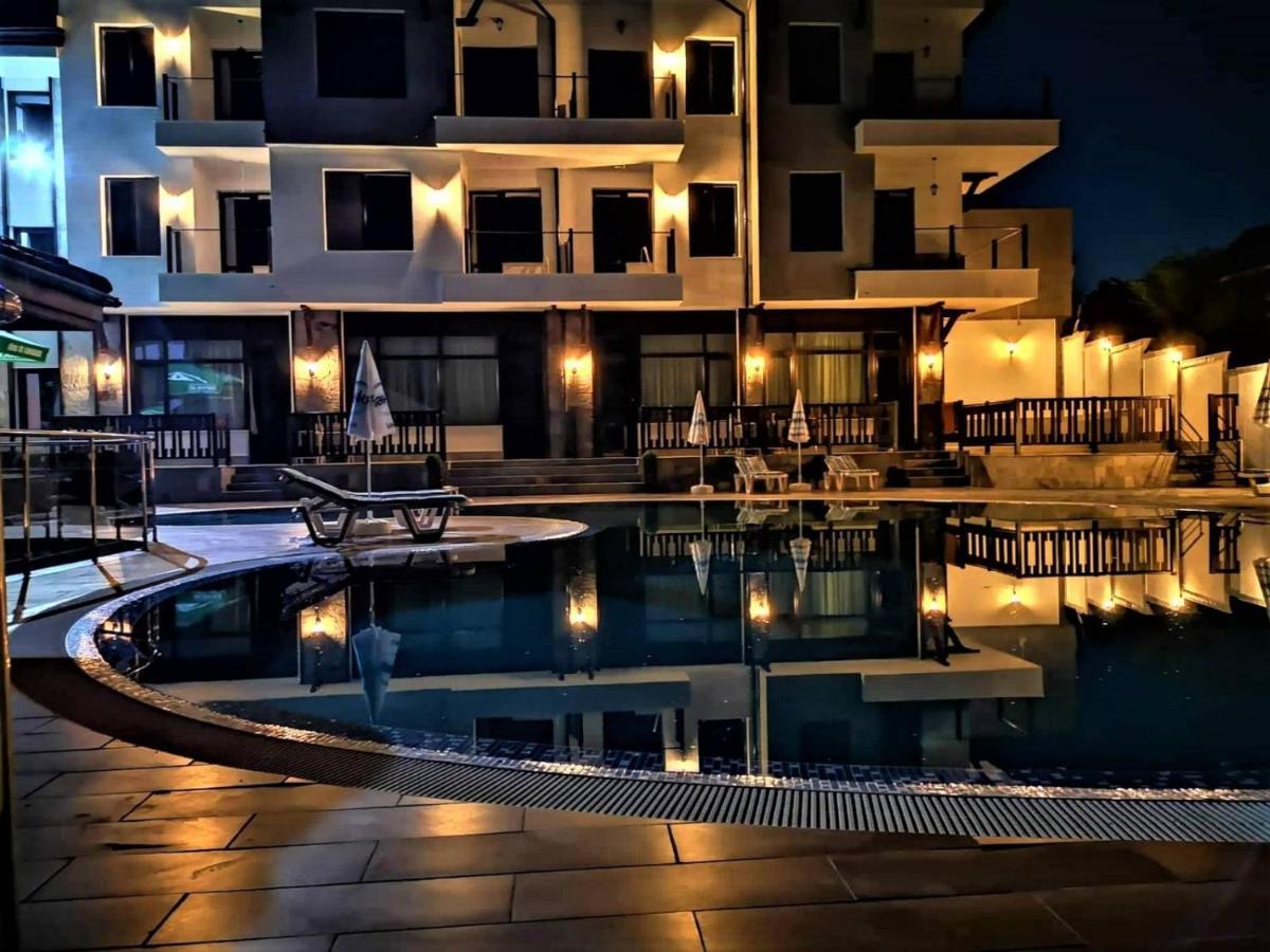 St George Apartcomplex シュコルピロフツ エクステリア 写真
