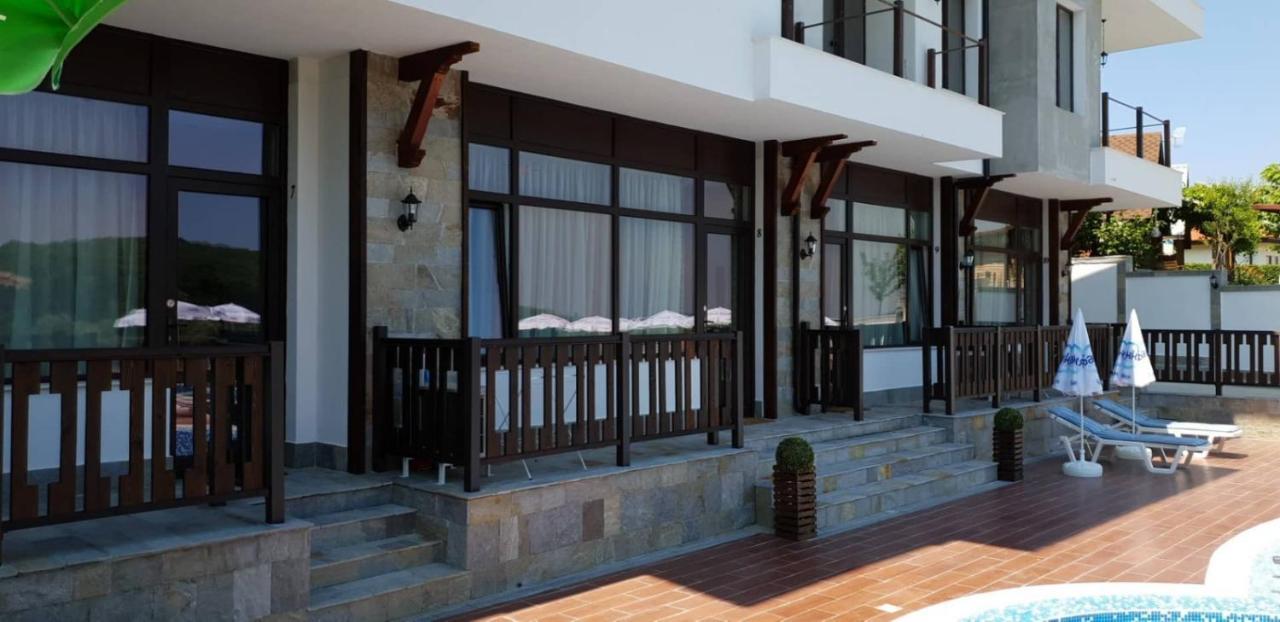 St George Apartcomplex シュコルピロフツ エクステリア 写真